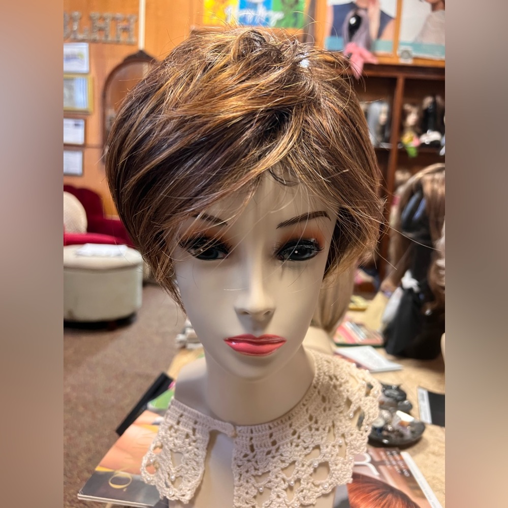 Envy Wigs “Shari”